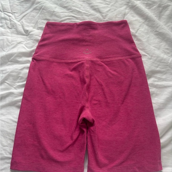 Beyond Yoga Pink High-Waisted Bike Shorts - Picture 2 of 4
